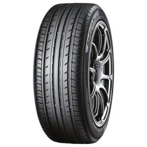 215/50R17 95V YOKOHAMA BLUEARTH-ES ES32 XL RPB